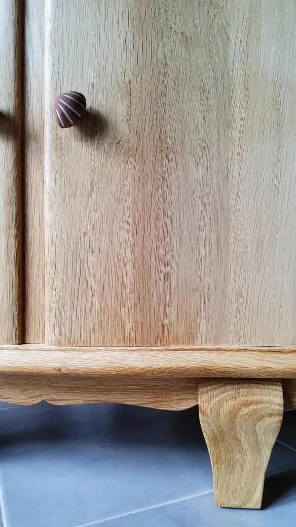 Illustration numéro 3 du produit Paire de chevets années 50