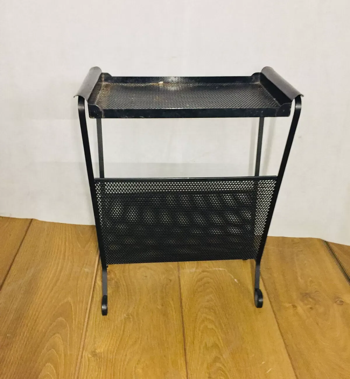 Illustration numéro 3 du produit Porte revue circa 1950/60