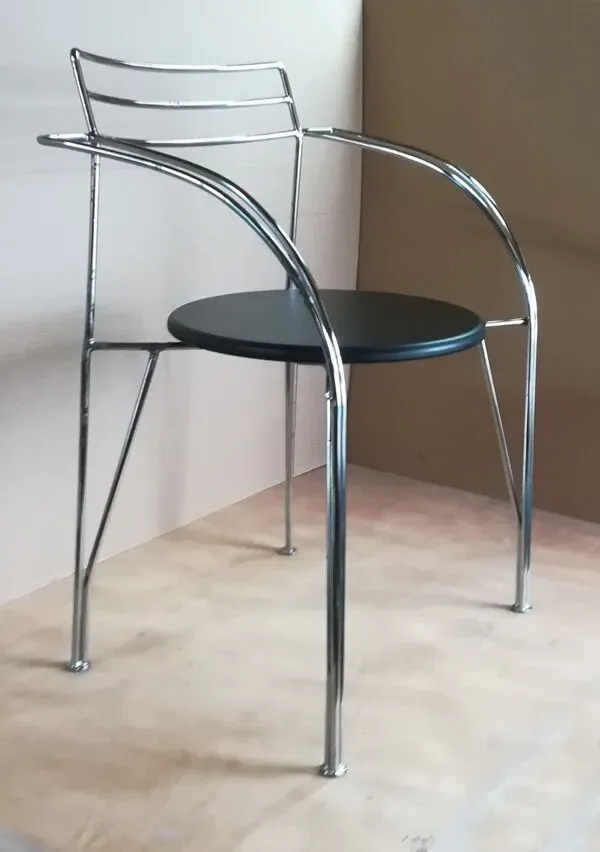 Illustration numéro 3 du produit Fauteuil ''Lune d'argent