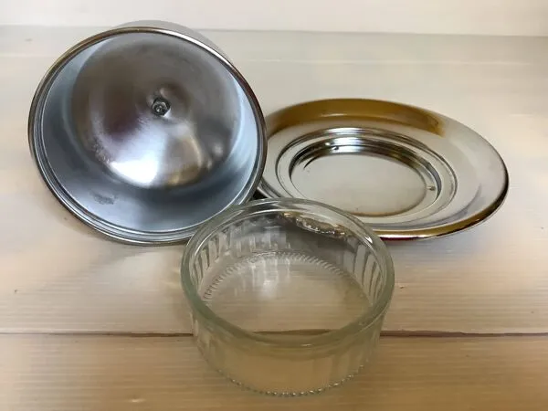 Illustration numéro 3 du produit Ancien beurrier à cloche demeyere Belgium