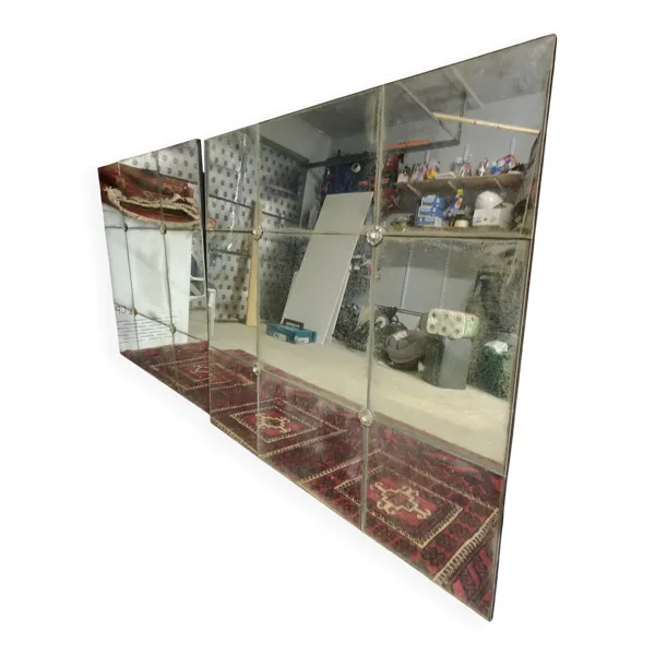 Illustration numéro 3 du produit Miroir Industriel Verrière avec Patine Antique – Pièce Unique