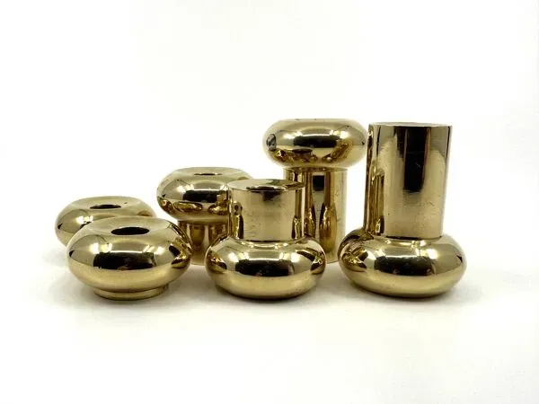 Illustration numéro 3 du produit 6 petits bougeoirs en laiton • Landskrona Mässing • Suède • Circa 1978