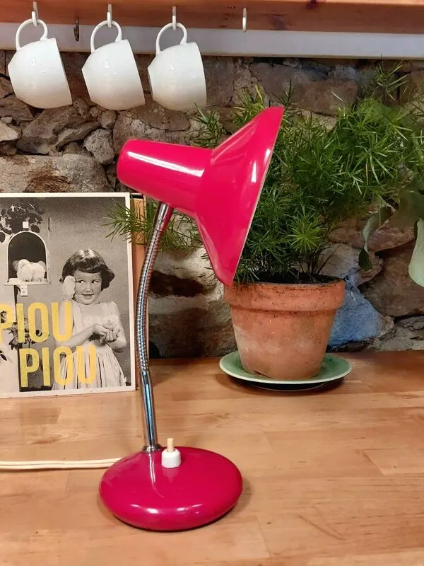 Illustration numéro 3 du produit Lampe de bureau vintage