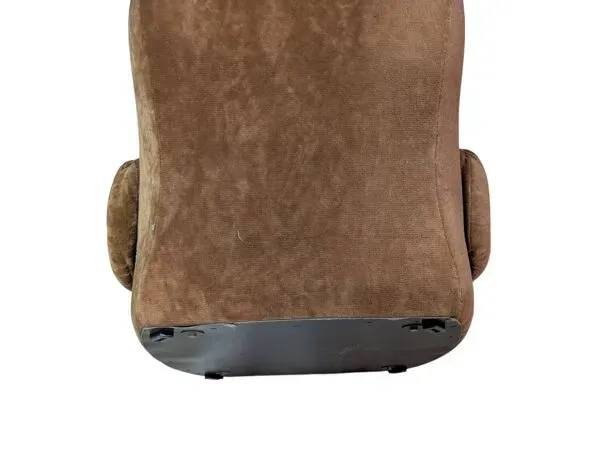 Illustration numéro 3 du produit Fauteuil en velours vintage