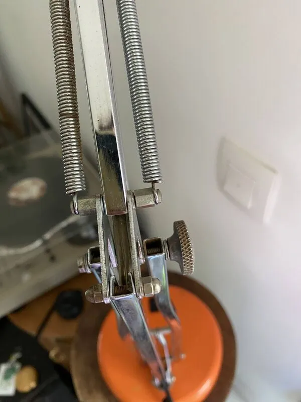 Illustration numéro 3 du produit Lampe FASE vintage 70s orange architecte desk lamp space age design Très bon