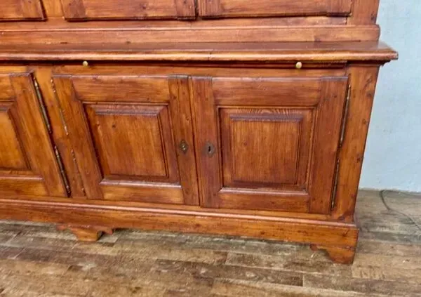 Illustration numéro 3 du produit Grand buffet  bibliotheque 2 corps meuble de métiers