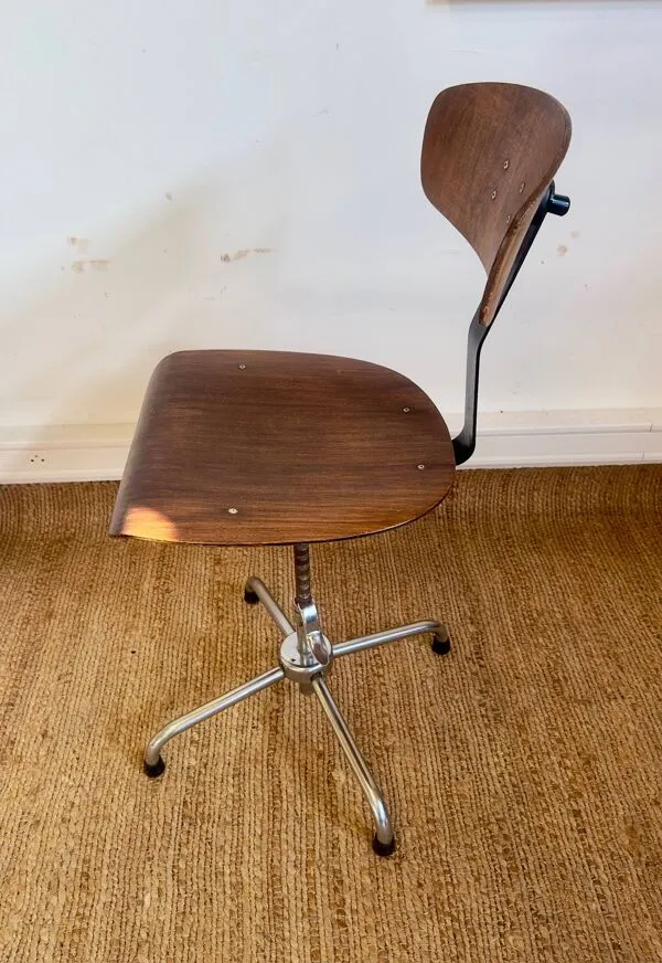 Illustration numéro 3 du produit Chaise d’atelier industrielle Stella