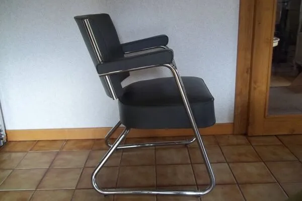 Illustration numéro 3 du produit Fauteuil de bureau industriel Roneo simili cuir skai vert chrome vintage 50