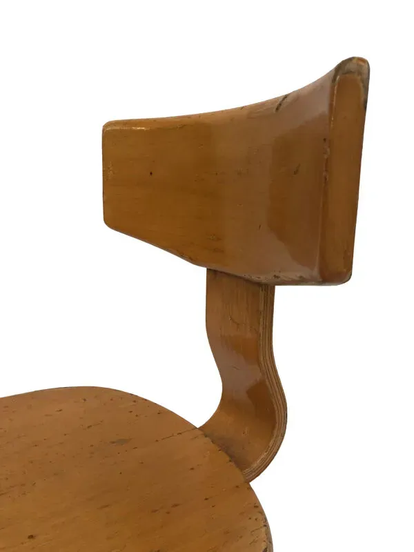 Illustration numéro 3 du produit Chaise d'école en bois, Hollant 1960