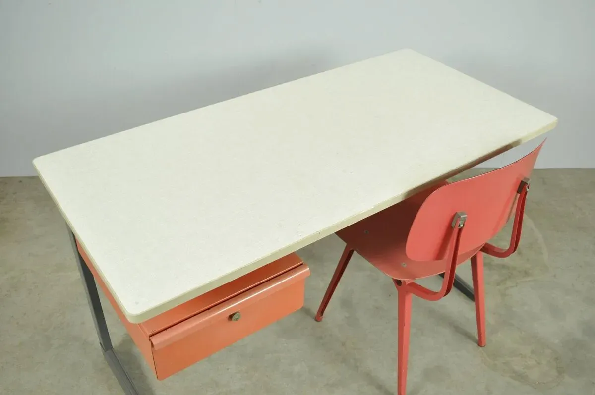 Illustration numéro 3 du produit Bureau industriel vintage Result par Friso Kramer pour Ahrend, années 1950, Pays-Bas