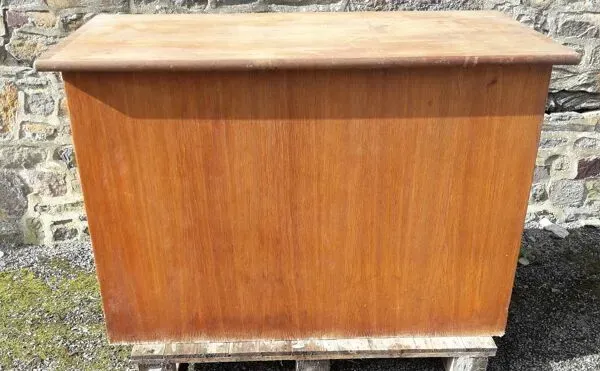 Illustration numéro 3 du produit Bureau maitre d'école 1960