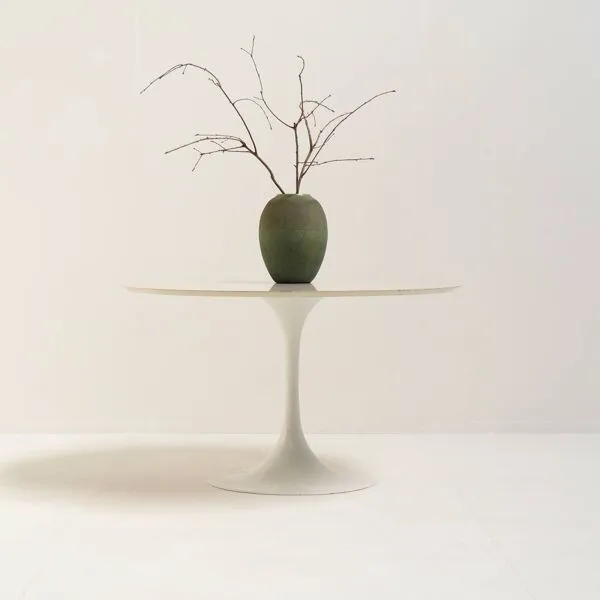 Illustration numéro 3 du produit Table à manger sur pied rare par Raymond Loewy pour Doubinski Frères, DF2000 se