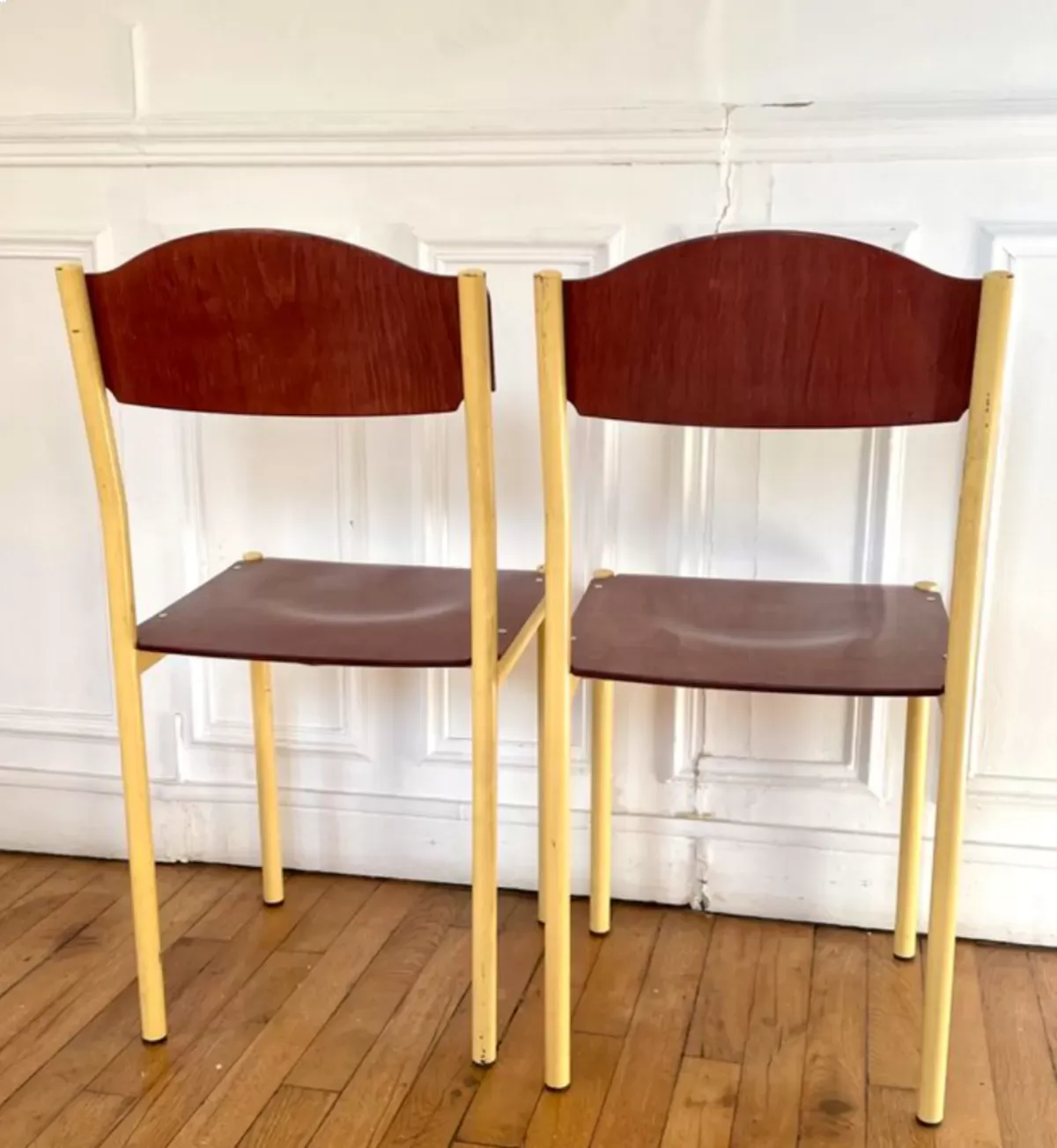 Illustration numéro 3 du produit Paire de chaise vintage industrielles métal & bois, 1980