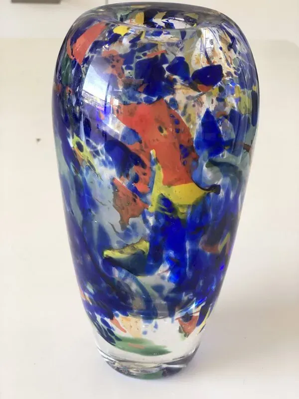 Illustration numéro 3 du produit Vase en verre soufflé Verrerie de Biot – Pièce artisanale signée