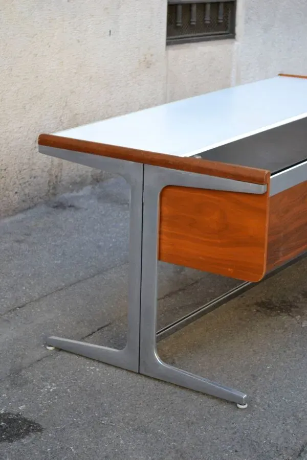 Illustration numéro 3 du produit George NELSON (1908-1986) & HERMAN MILLER (ÉDITEUR) bureau ''Action Office