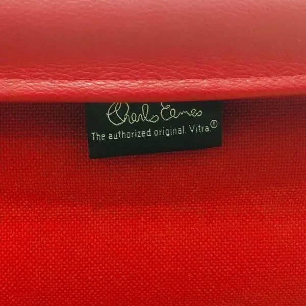 Illustration numéro 3 du produit Fauteuils pivotants de Charles & Ray Eames pour Vitra (modèle EA116)