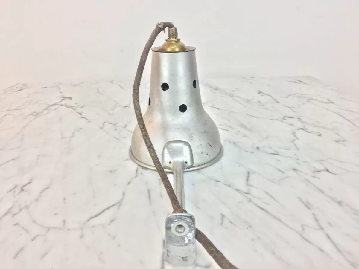 Illustration numéro 3 du produit Applique industrielle métal