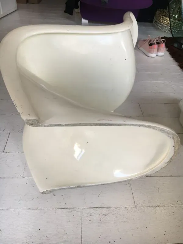 Illustration numéro 3 du produit Paire de chaises S de Verner Panton en fibre de verre, série 1, 1967