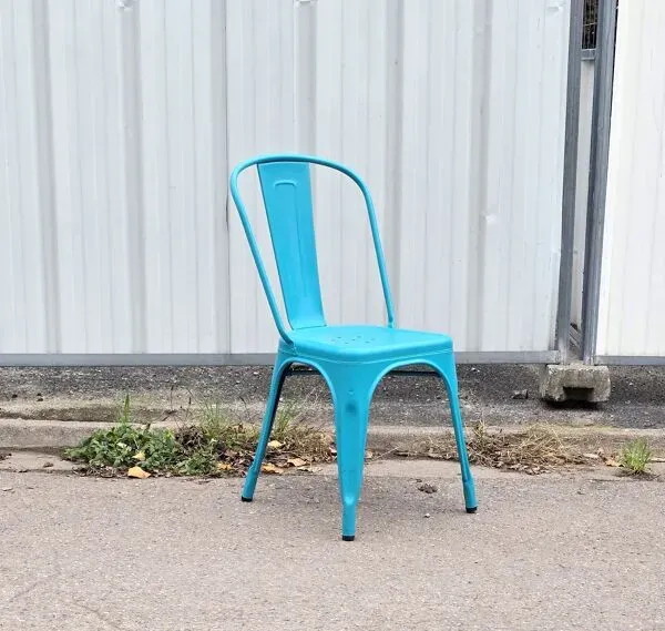 Illustration numéro 3 du produit Suite de 6 chaises de jardin Tolix