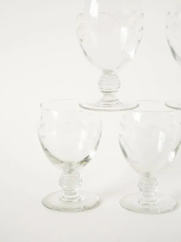 Illustration numéro 3 du produit ensemble de 6 grands verres à vin pieds travaillé, en cristal gravé, Art No