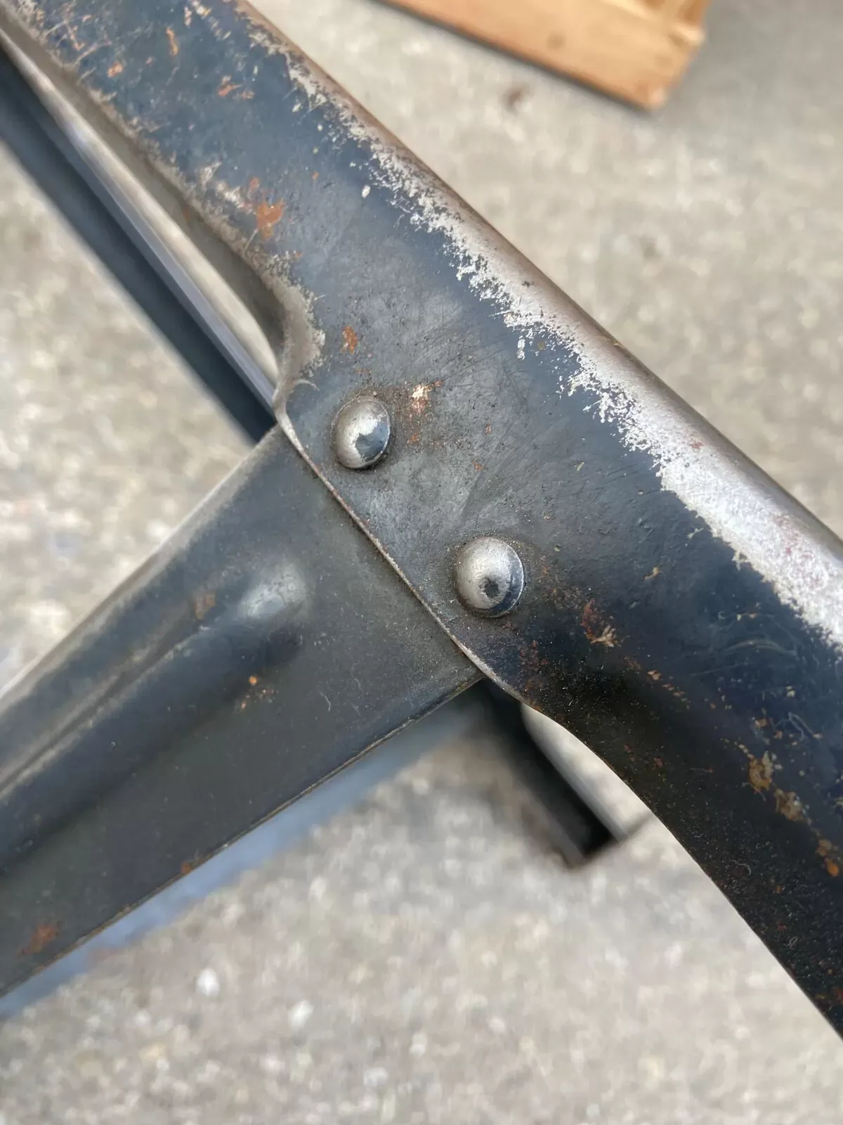 Illustration numéro 3 du produit Tabouret d’usine industriel Rowac