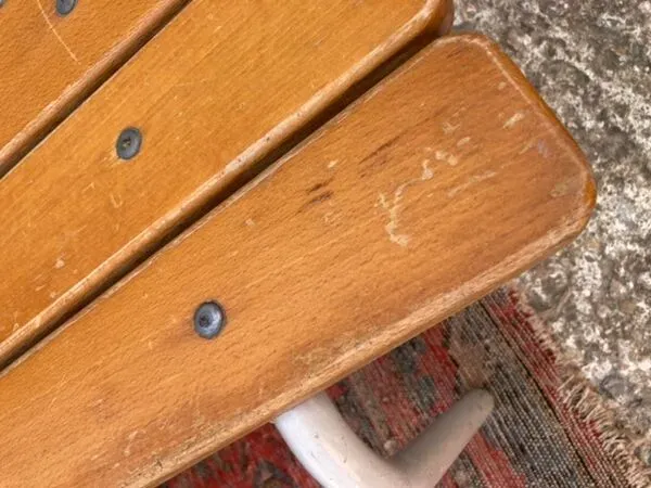 Illustration numéro 3 du produit Banc d’école