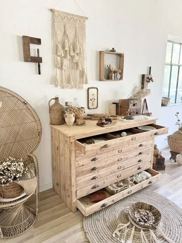 Illustration numéro 3 du produit Meuble de métier à tiroirs