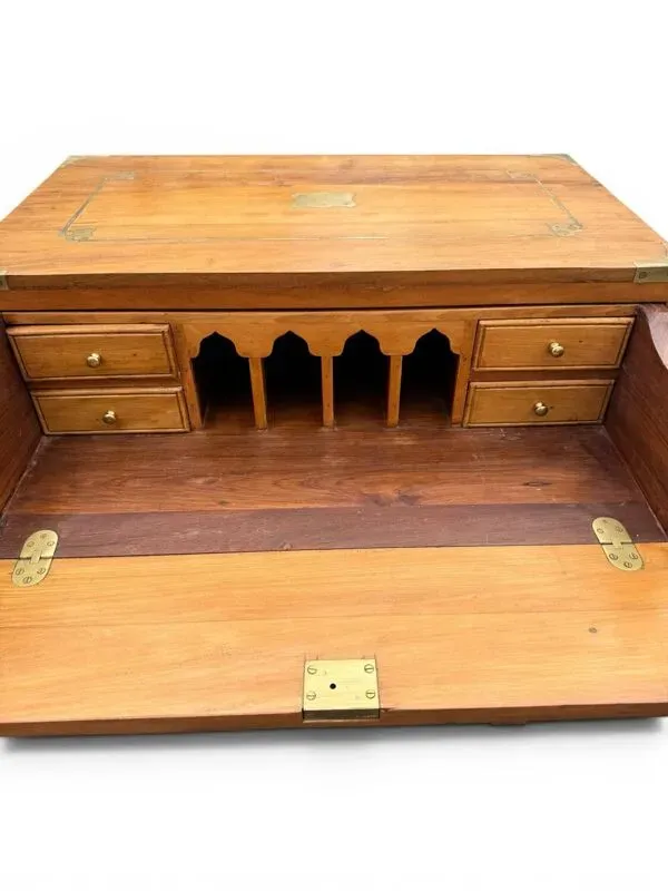 Illustration numéro 3 du produit Commode secrétaire de marine teck et laiton ancien