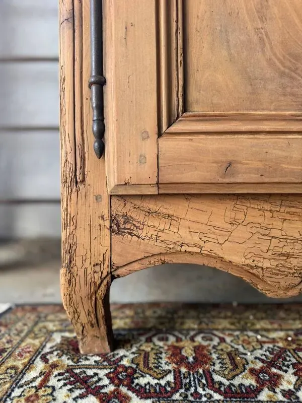 Illustration numéro 3 du produit Le grand buffet style Louis XV