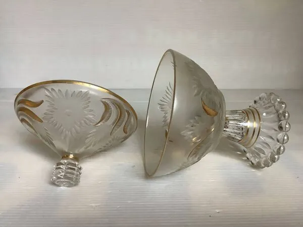 Illustration numéro 3 du produit Bonbonnière base perlée et dorée