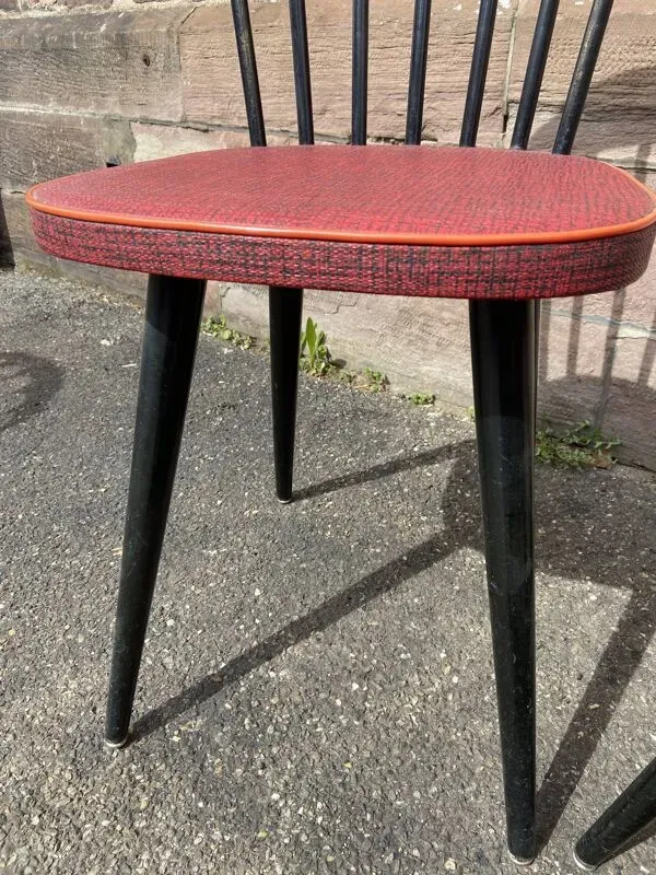 Illustration numéro 3 du produit 2 chaises Baumann vintage 1950