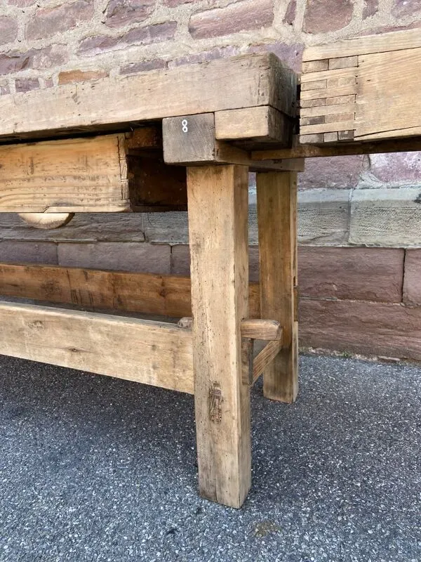 Illustration numéro 3 du produit Table industrielle Établi menuisier en bois naturel brut vintage bohême