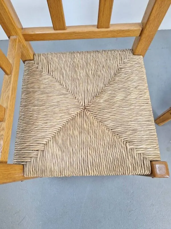 Illustration numéro 3 du produit Chaises d'angle en chêne et paille de style Art Déco moderniste néerlandais, années 1950, ensemble de 2