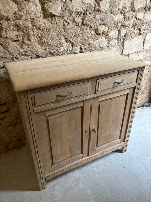 Illustration numéro 3 du produit Ancien buffet parisien