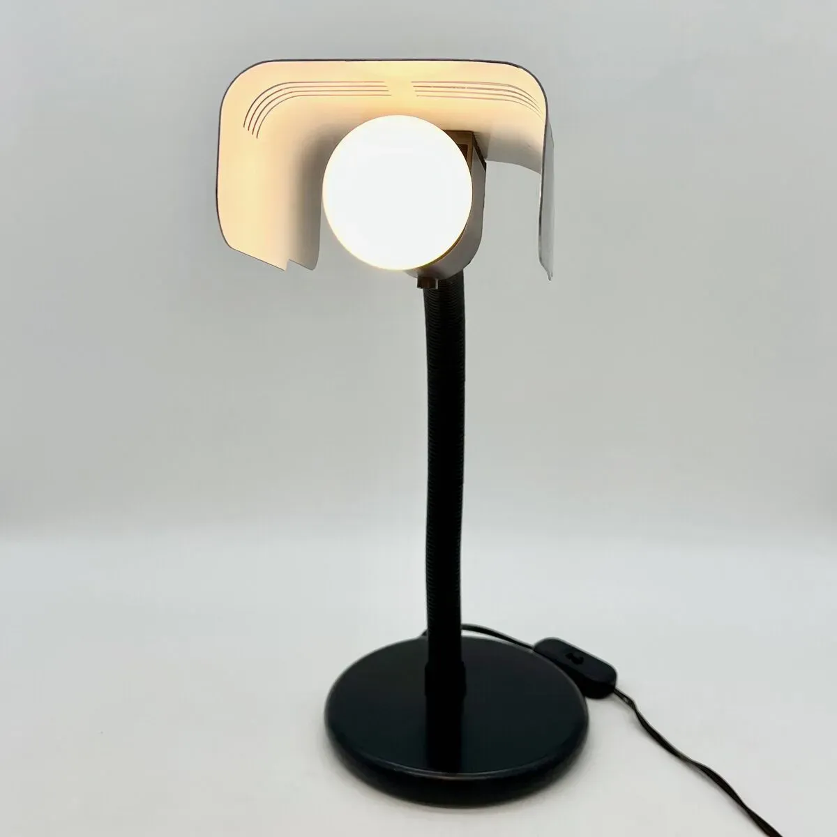 Illustration numéro 3 du produit Lampe Targetti Sankey « alu brosse », 1960/70s, Italy