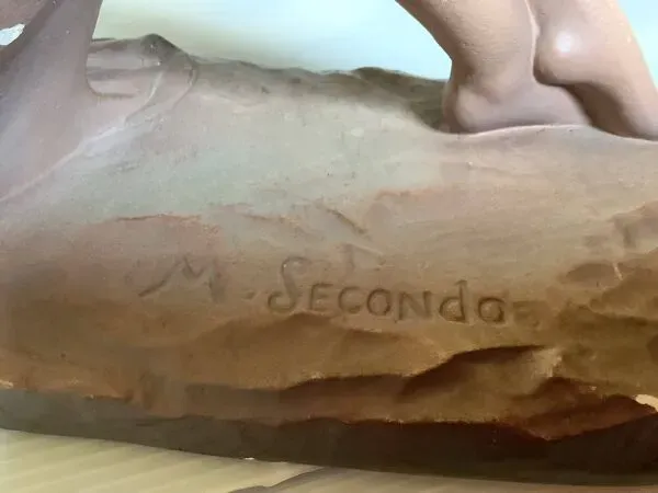 Illustration numéro 3 du produit Statue la femme aux oiseaux signée art déco