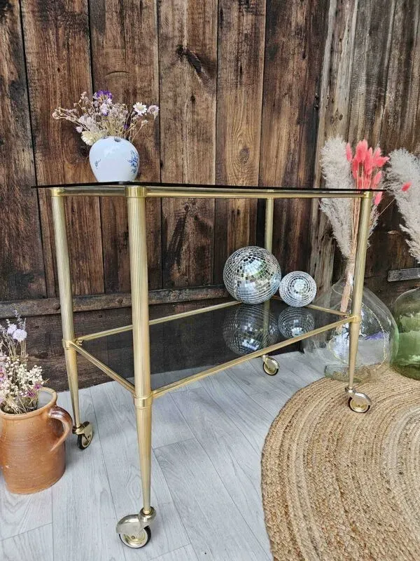 Illustration numéro 3 du produit Desserte Mid-century