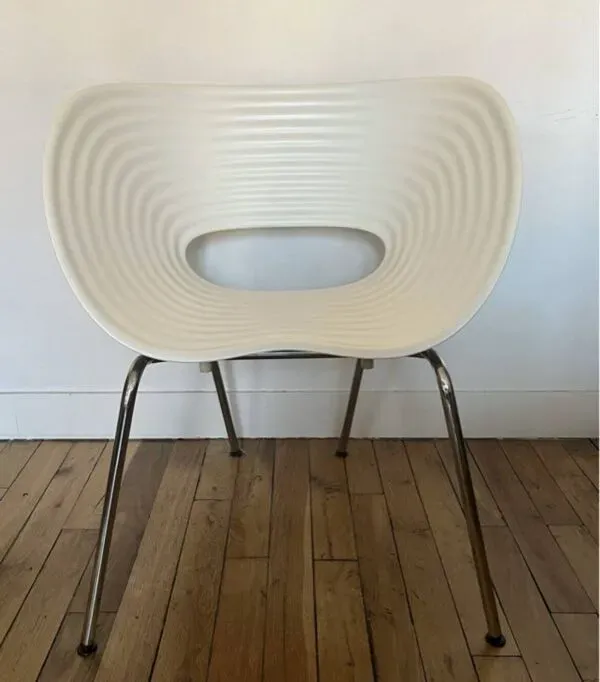 Illustration numéro 3 du produit Chaise Tom vac