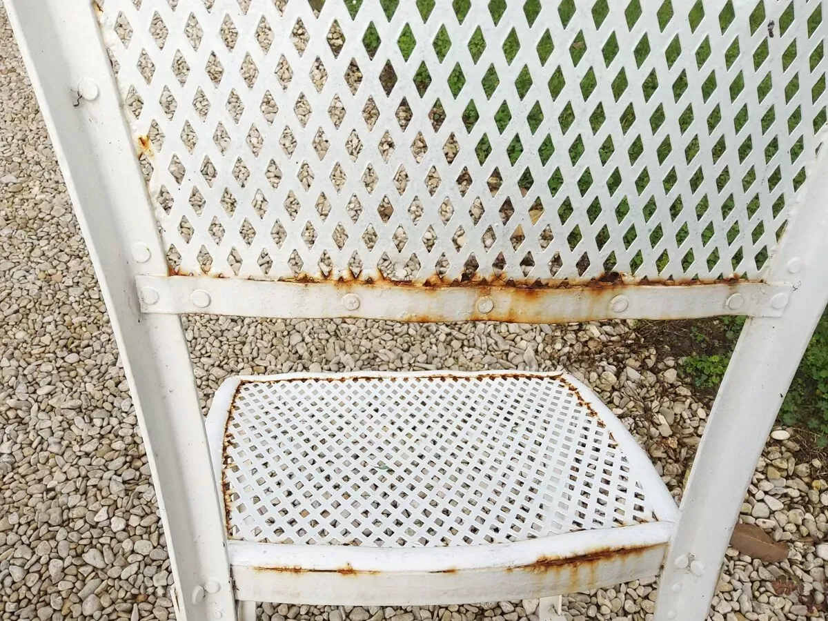 Illustration numéro 3 du produit Chaises