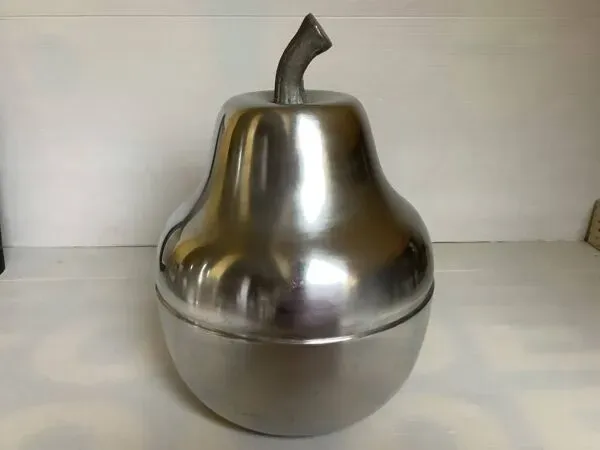 Illustration numéro 3 du produit Grand seau à glace poire en métal