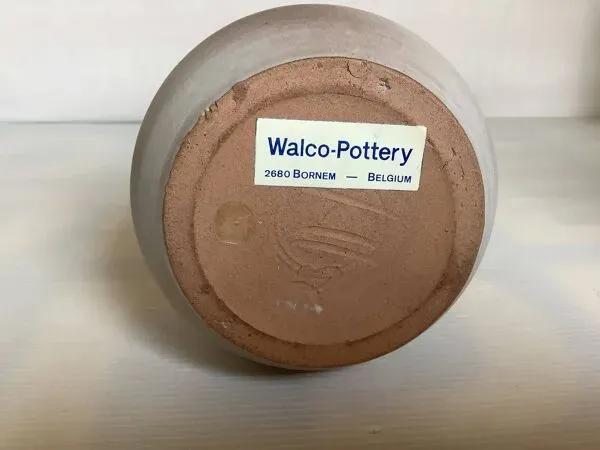 Illustration numéro 3 du produit Vase walco pottery bornem Belgium