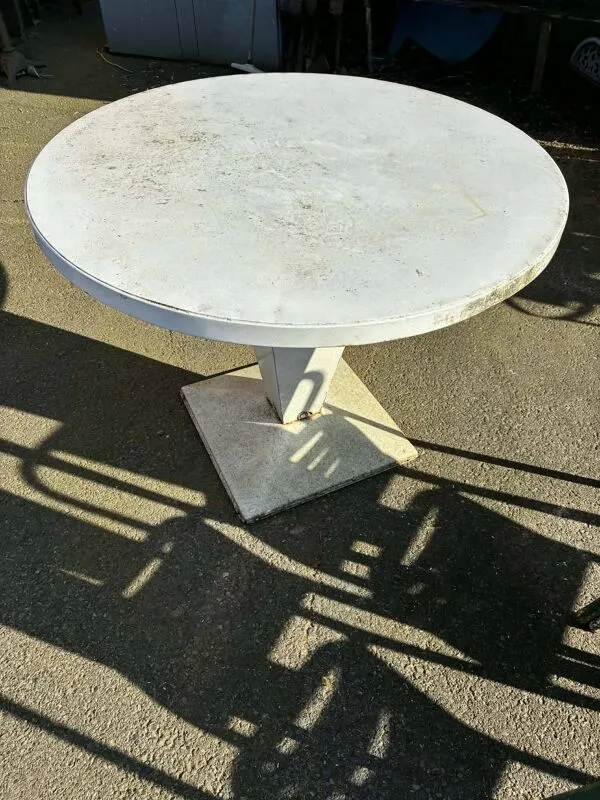 Illustration numéro 3 du produit Ensemble table et 4 chaises de jardin