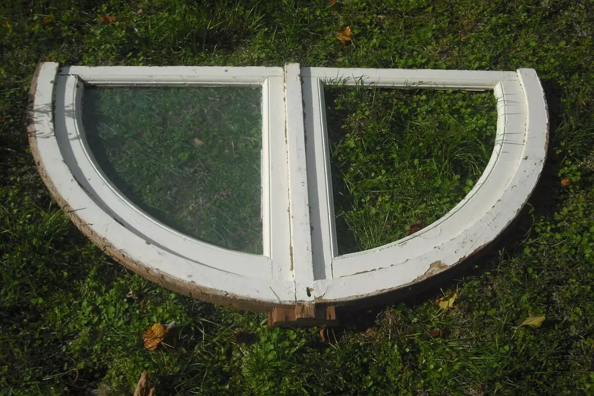 Illustration numéro 3 du produit Imposte