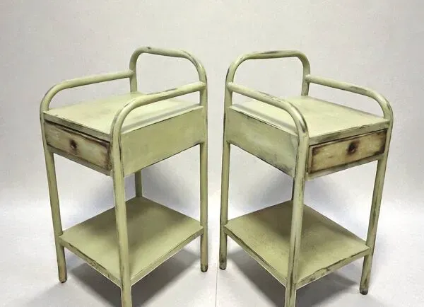 Illustration numéro 3 du produit Copie de paire de chevets en métal patiné