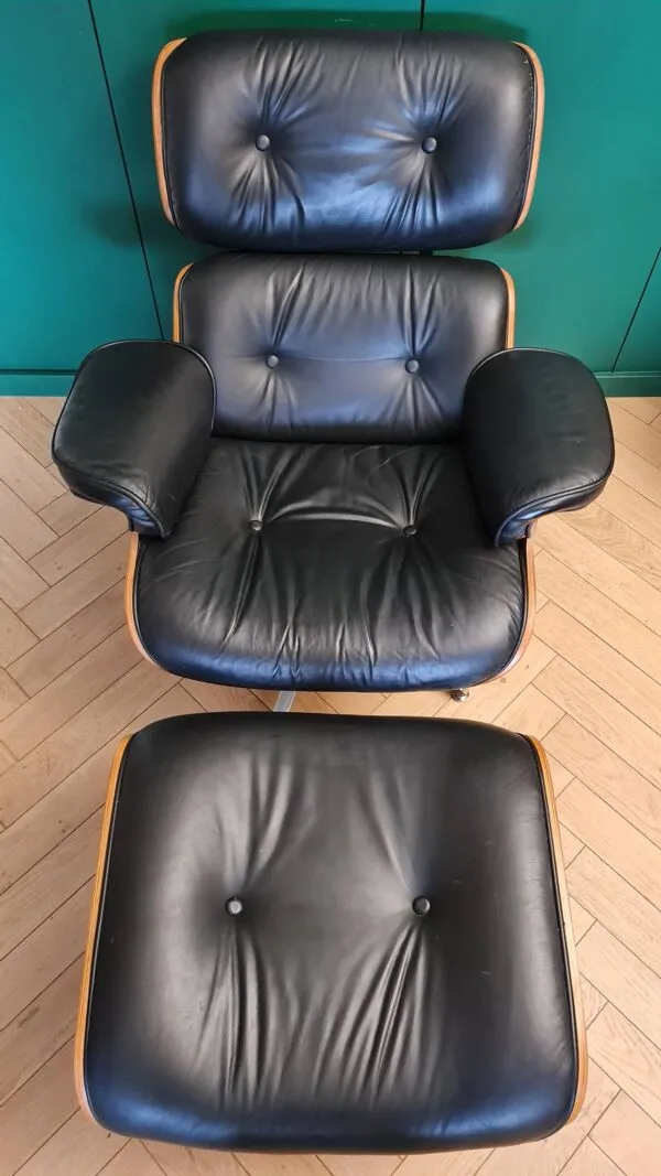 Illustration numéro 3 du produit Fauteuil cuir design type années 50