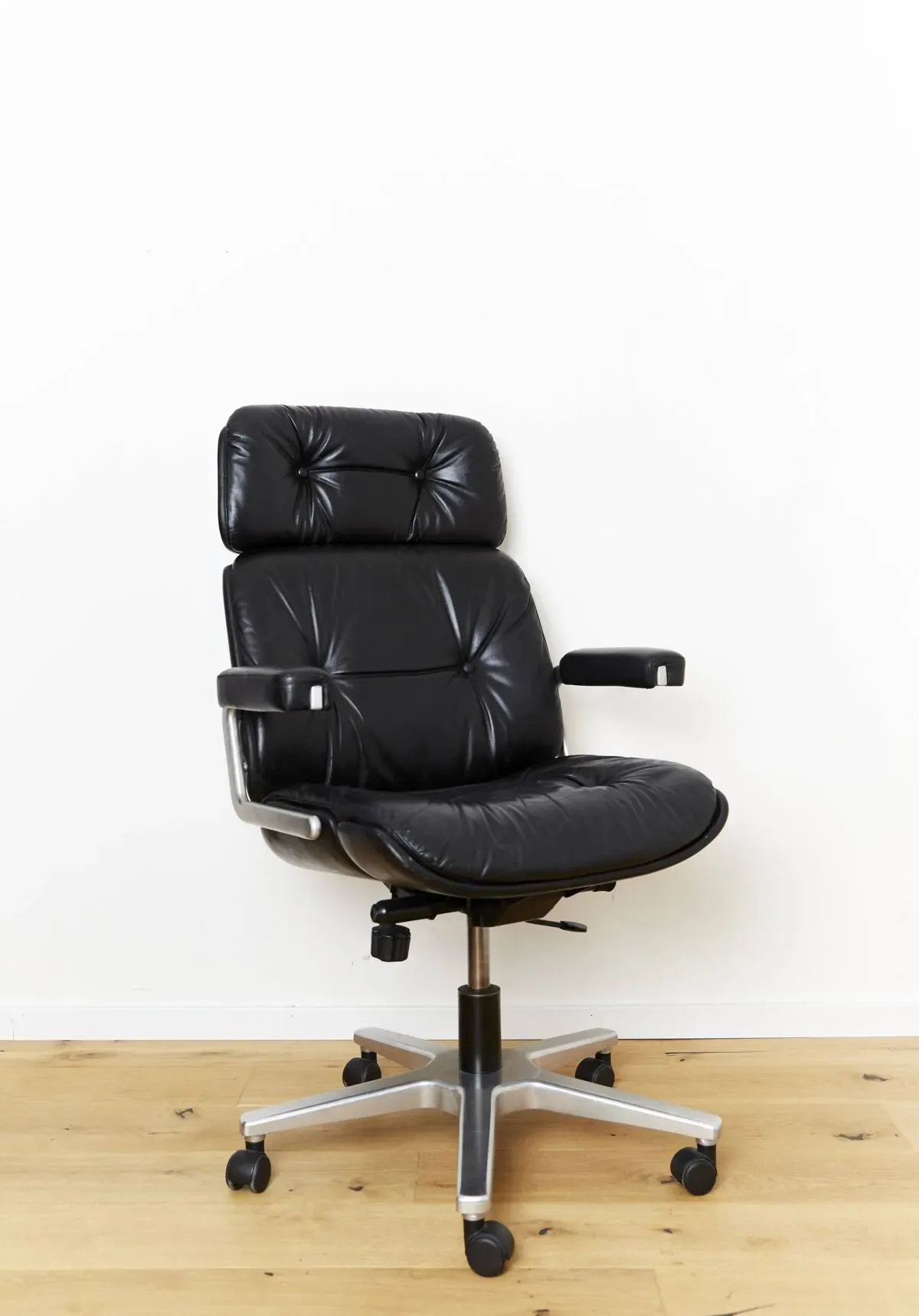 Illustration numéro 3 du produit Prof. Karl Dittert ''Pasal'' pour Martin Stoll/Giroflex