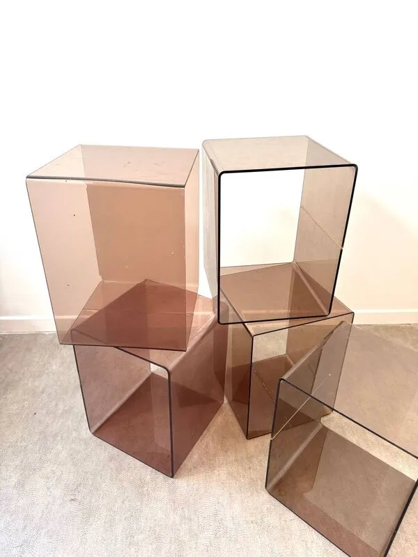 Illustration numéro 3 du produit Ensemble de 5 casiers en Plexiglas fumé