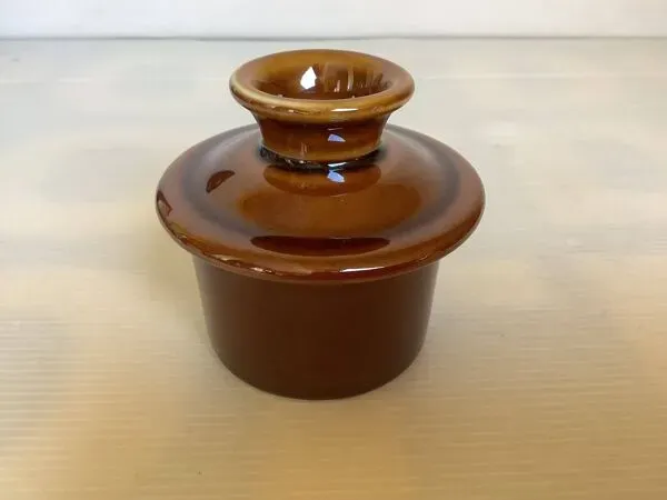 Illustration numéro 3 du produit Petit beurrier à eau individuel