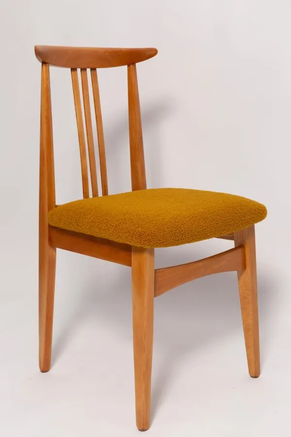 Illustration numéro 3 du produit Chaise en hêtre bouclé ocre du milieu du siècle, bois clair, M. Zielinski, Europe 1960s