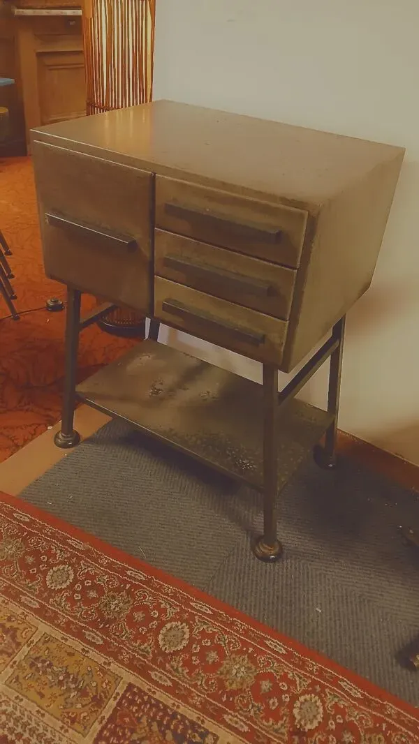 Illustration numéro 3 du produit Casier métallique